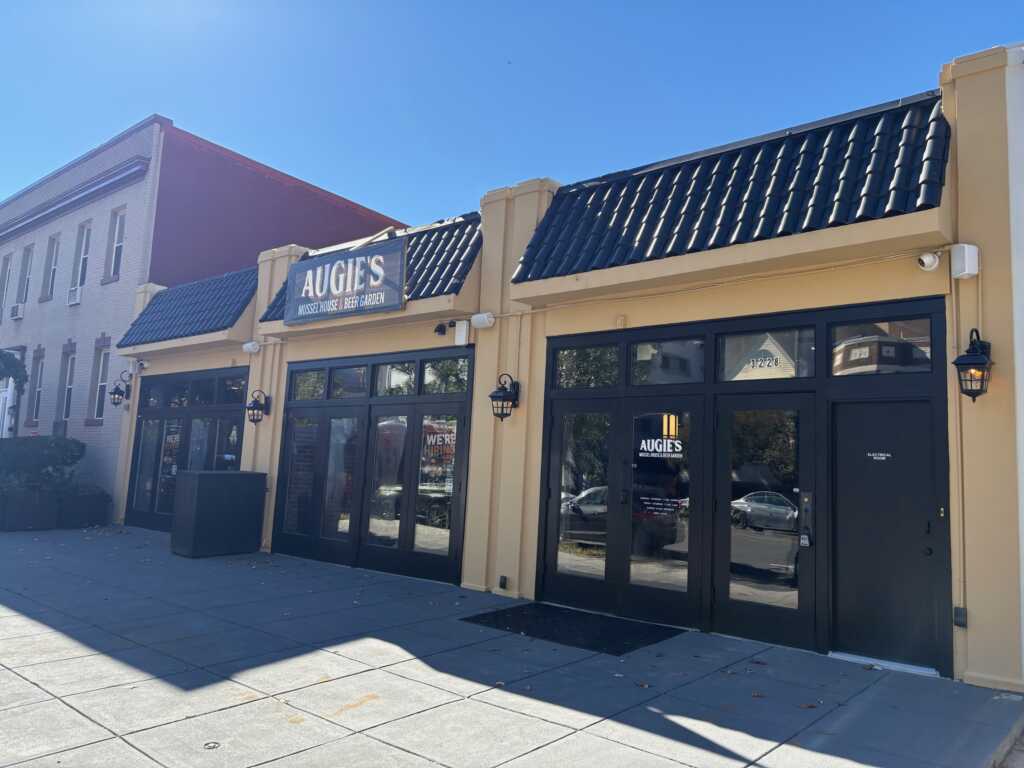 SCOOP: Augie’s Mussel House and Beer Garden is Opening Monday Night!! — PoPville DC, Brownsville Dining news